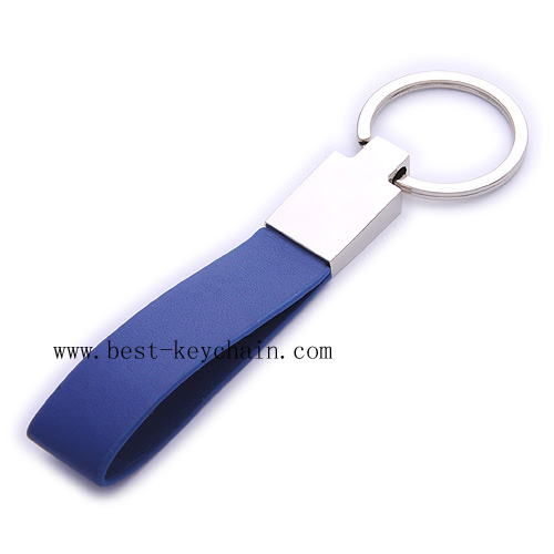 LEATHER KEYCHAIN WITH SQUARE SHAPE LOGO