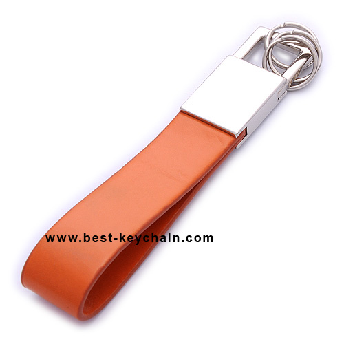 METAL AND LEATHER KEYRINGS