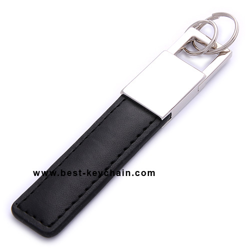 METAL AND LEATHER KEYHOLDER